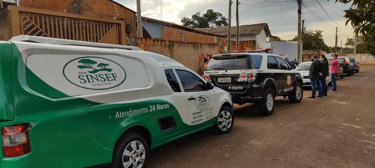 Foto 2 de 7 — Homem é encontrado morto em matagal no Águas do Paiol